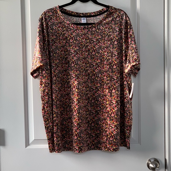 Old Navy Tops - Old Navy black flowered velvet t shirt